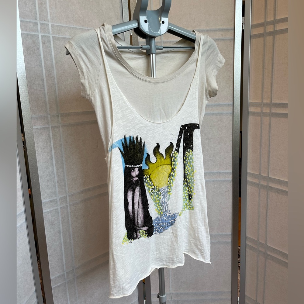 Rare Cream Graphic Tee Layered Tank Over Baby Tee Fitted Festival Indie Size S